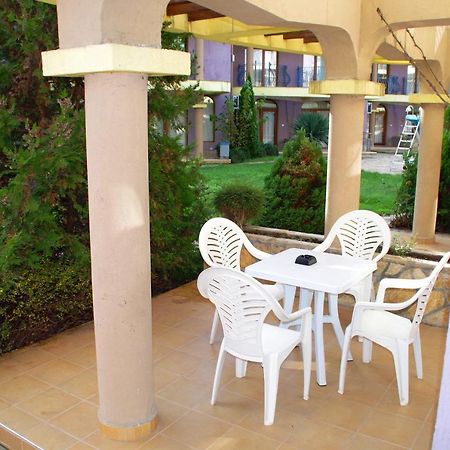 Azura Garden Apartments チェルノモレツ エクステリア 写真