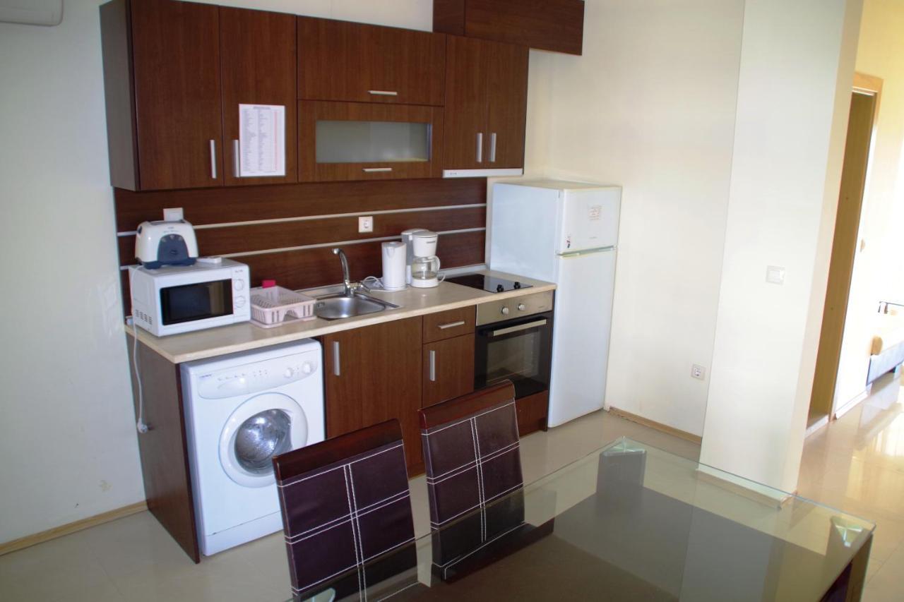 Azura Garden Apartments チェルノモレツ エクステリア 写真