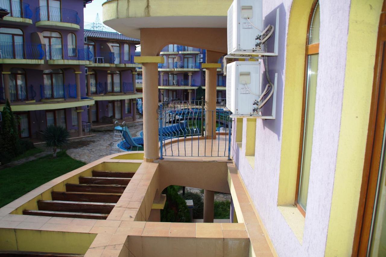 Azura Garden Apartments チェルノモレツ エクステリア 写真